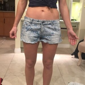 Ripcurl jean shorts, EUC